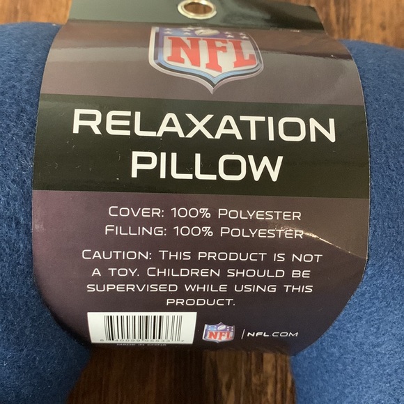 NFL Dallas Cowboys Travel Set Neck Pillow & Blanket - Picture 3 of 7